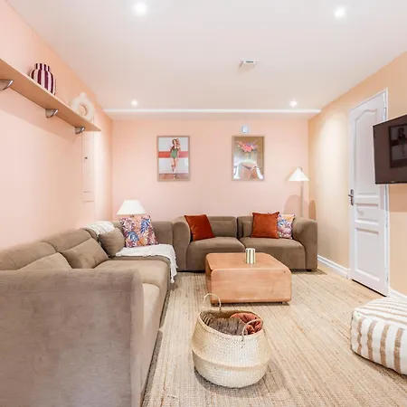 Oikos- Paris 20 Mn ,lit King Size , Terrasse , Free Parking *