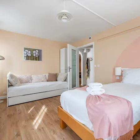 Oikos- Paris 20 Mn ,lit King Size , Terrasse , Free Parking Appartamento Argenteuil